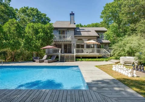Wonderful 6 Bedroom Home At Hamptons Casa in Noyack
