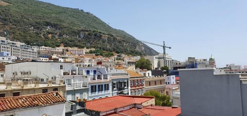 View (from property/room), City view, Landmark view, Mountain view