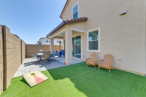 Mesa Vacation Rental with Community Pool Access House in Mesa