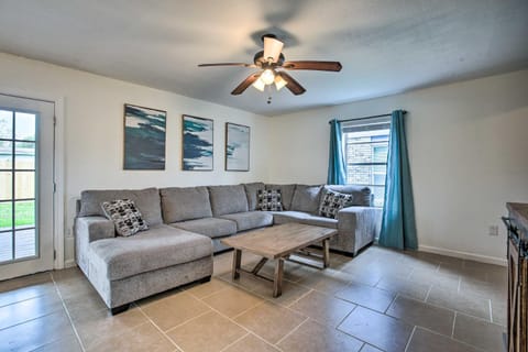 Pet-Friendly Galveston Home with Deck and Yard! House in Galveston Island