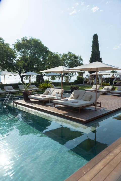 Garden, Lounge or bar, Swimming pool