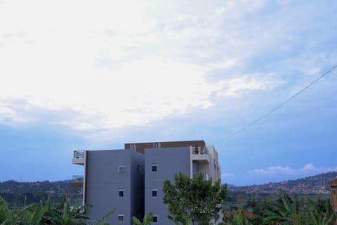 Property building, Day, Natural landscape, Mountain view