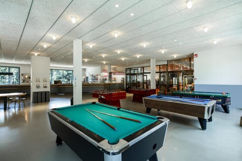 Billiard, Lounge or bar