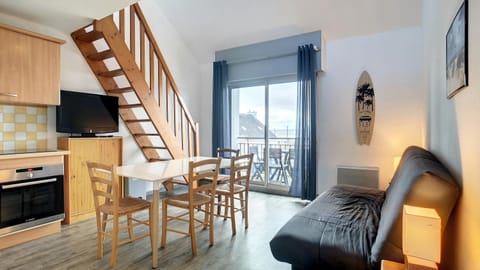 Appartement 3 pièces 5 à 6 personnes - vue mer - à 200 m de la plage - FANTA Condo in Ploemeur
