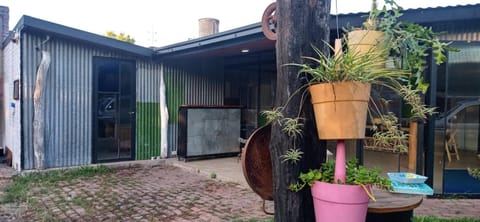 ESPACIO MINGA, casa quinta en la ciudad, hasta 8 personas House in Corrientes