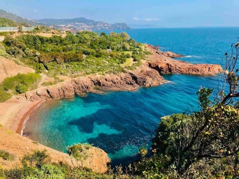 Superbe 6 couchages - Proche mer - Climatisation Apartment in Saint-Raphael