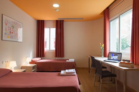 Residència Erasmus Gracia Hostel in Barcelona