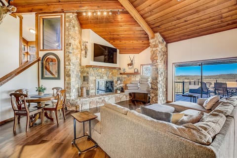 Stone Lodge Haus in Lake Travis