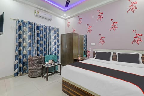 Collection O Hotel Shivashakti Grand Near Chaudhary Charan Singh International Airport Hotel in Lucknow