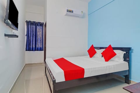 OYO Flagship Hanuma Residencies Hotel in Secunderabad