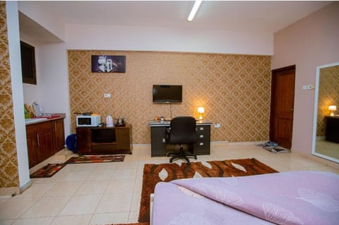 Queens Rentals - Studio Apartments - Village Walkway - Masaki - Dar es Salaam Condo in City of Dar es Salaam