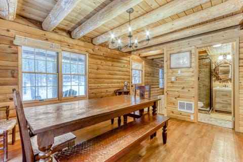 Red Pines Log Cabin House in Three Rivers