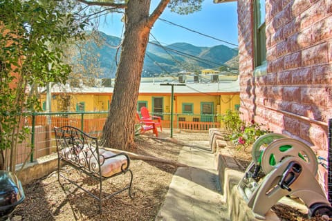 Bright Bisbee Cottage with Air Conditioning! House in Bisbee