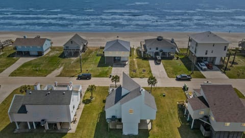 Property building, Beach, Sea view