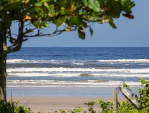 Linda Casa próximo a melhor praia de Itanhaém Casa in Itanhaém