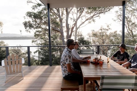 The Point Lake House Casa in Forster
