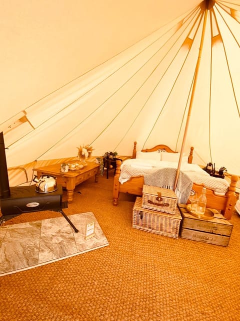 Fen meadows glamping - Luxury cabins and Bell tents Campground/ 
RV Resort in South Cambridgeshire District