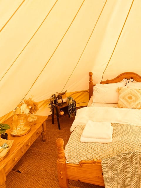 Fen meadows glamping - Luxury cabins and Bell tents Campground/ 
RV Resort in South Cambridgeshire District