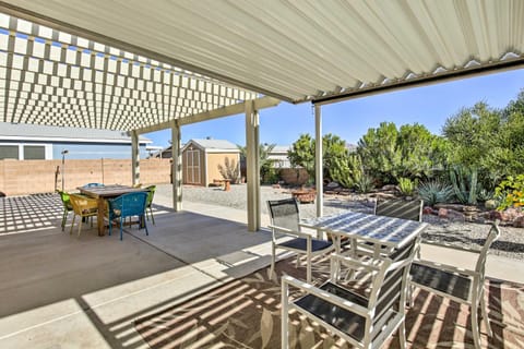 Bright Yuma Home with Spacious Yard and Patio! Maison in Fortuna Foothills