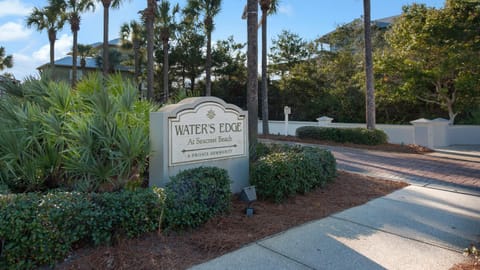 Green Eggs And Ham House in Rosemary Beach