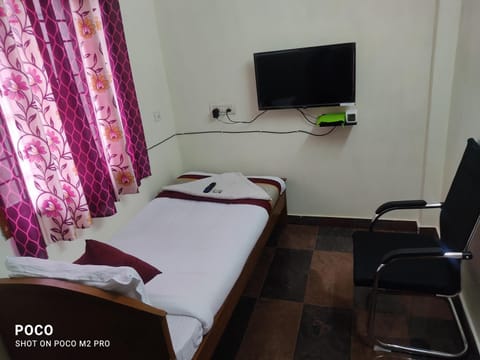 IRIS COMFORT INN BLOSSOM Vacation rental in Chennai