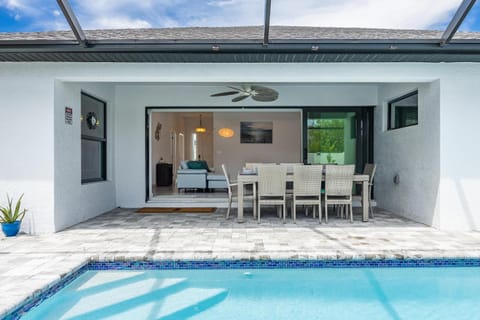 Heated Pool - Villa Starfish Kisses - Roelens Vacations Casa in Cape Coral