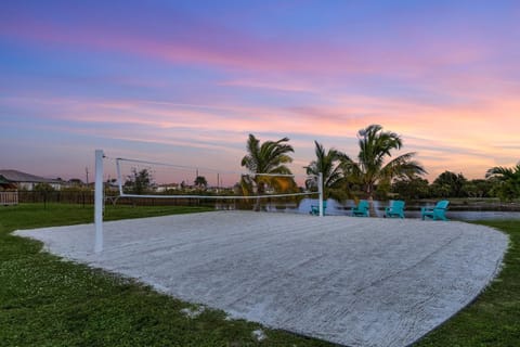 Villa Siren Calling - Cape Coral - Roelens Vacations House in Cape Coral