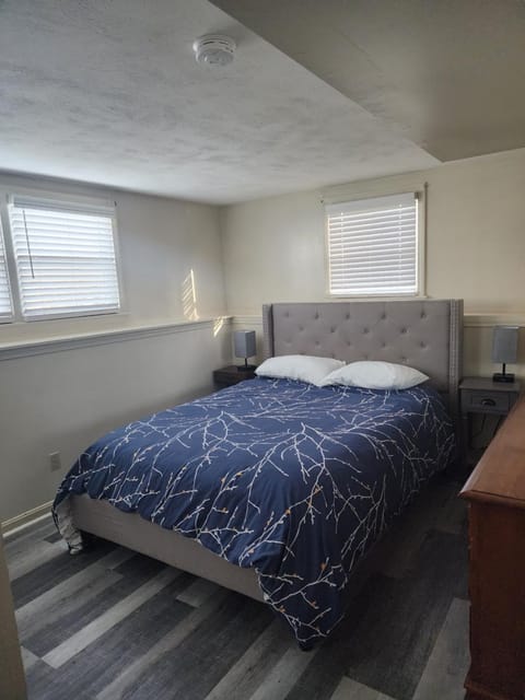 Modern Cozy two bedroom apartment with off-street Parking Condo in Worcester