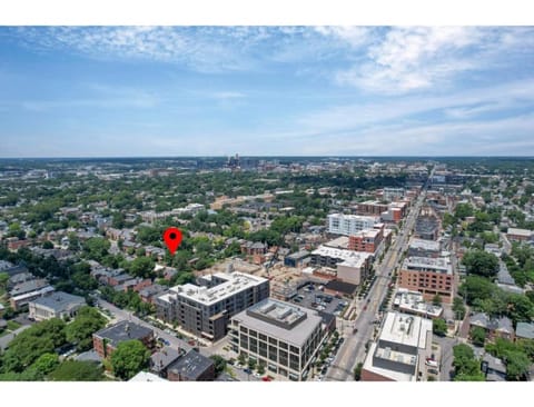 Housepitality - The Short North Getaway Condo in Short North