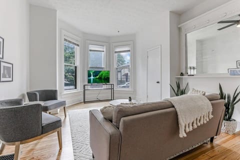 Housepitality - The Short North Getaway Apartment in Short North