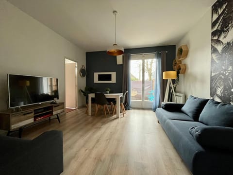 Appartement Proche de Disneyland & Paris Condo in Noisy-le-Grand