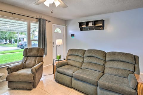 Port St Lucie Escape - Lanai with Private Pool! Maison in Port Saint Lucie