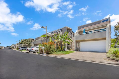 Property building, Neighbourhood, Street view