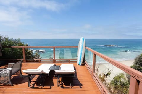 Patio, Natural landscape, Balcony/Terrace, Balcony/Terrace, Seating area, Dining area, Beach, Sea view, sunbed