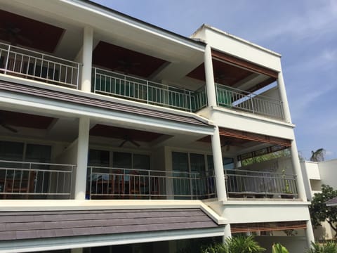AMAZING BIG APARTMENT IN SOUTH PHUKET Condo in Wichit