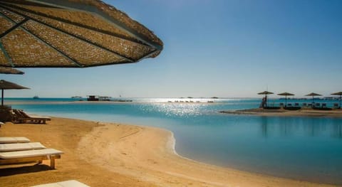 El Gouna dream villa sea front max13+3 people Chalet in Hurghada