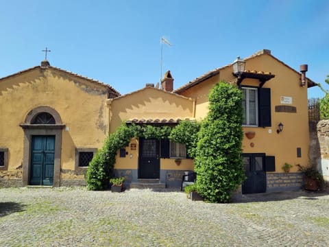 Casa Vacanze Nives House in Tuscania