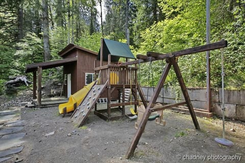 Relax Mt.Hood cabin pizza oven Hot tub so much more House in Mount Hood Village
