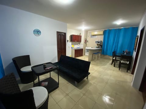 Beautiful apartment near Malecon and Murcielago beach! Condo in Manta