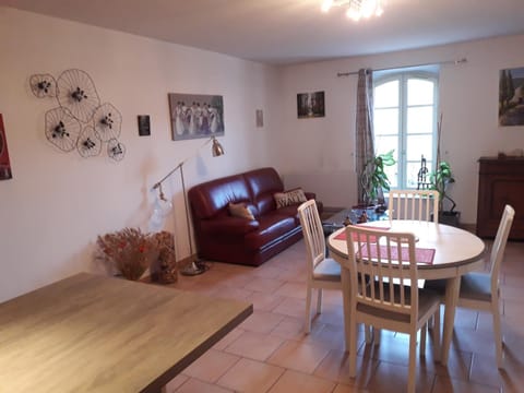 Gambetta Apartment in Pont-Saint-Esprit