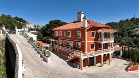 High Villa Bed and Breakfast in Lisbon District