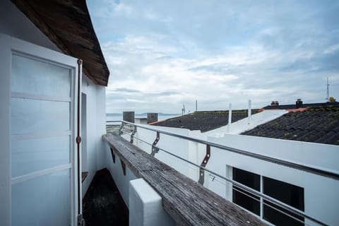 Ático con terraza y vistas al mar. Apartment in A Coruna