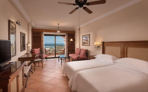Sheraton Fuerteventura Golf & Spa Resort Hotel in Maxorata