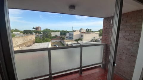 Alquilo departamento (termporario) para 6 personas en pleno centro Apartment in Necochea