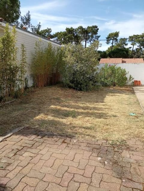 400m de la plage Maison 3 chambres avec jardin House in Royan