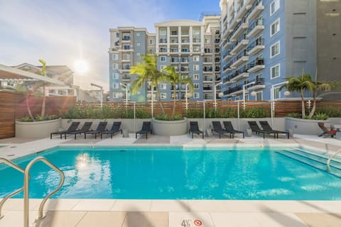 @ Marbella Lane - Luxury Beachside 2BR Apartamento in Long Beach