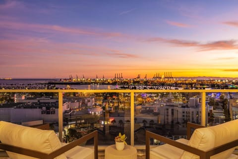 @ Marbella Lane - Luxurious 3BR Penthouse Condo in Long Beach
