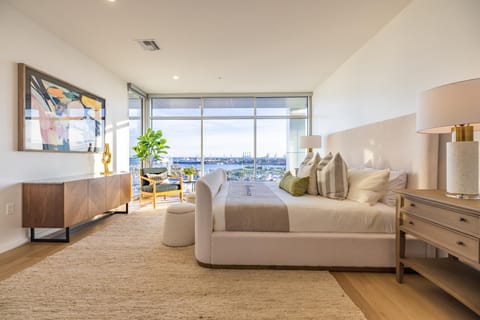 @ Marbella Lane - Penthouse w/ City & Ocean Views Wohnung in Long Beach