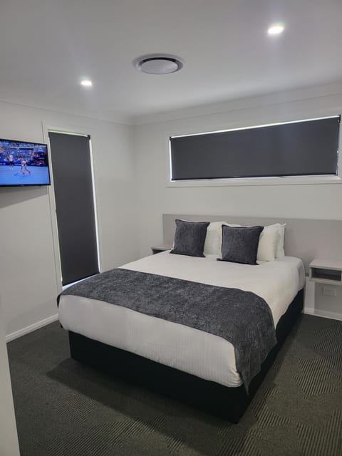CH Boutique Apartments The Ringers Road Condo in Tamworth