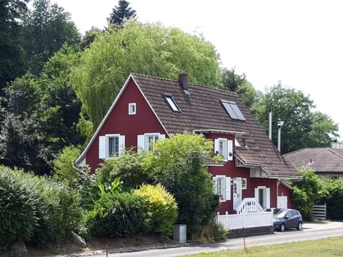 Villa Kunterbunt Inn in Aargau, Switzerland